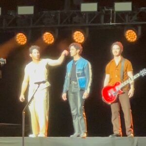 Gael Augusto Instagram - Eu realizei o sonho do adolescente que lá em 2007 começou a ouvir essa banda e nunca mais parou. Muito obrigado por fazer parte da minha vida, Jonas Brothers.