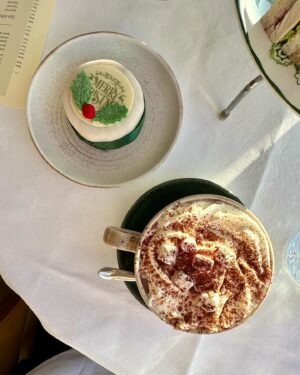 Gael Augusto Instagram - ☕️🍰