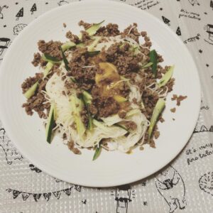 Gaku Fushimi Instagram - もっと綺麗に見えるように盛り付けたかった・・・
https://cookpad.com/recipe/1520113
#ジャージャー麺風♪甘辛肉味噌乗っけ素麺