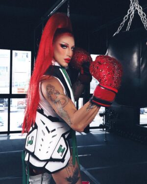 Gala Varo Instagram - Gala con G de GLOBAL ALL STAR ⭐️🌎 
Varo con V de VICTORIA 🏆❤️‍🔥
Representing 🇲🇽 Mexico @rupaulsdragrace 
 
Look: @aviescmx 
Hair: @eva.white_ 
Photo: @sundayinnonovember 
Boxeador chulísimo: @thatmexaguy