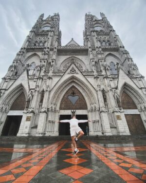 Gala Varo Instagram - Una experiencia maravillosa, llena de gente hermosa que tocó mi corazón, lugares espectaculares y comida deliciosa. Gracias Ecuador 🇪🇨 por recibirme con los brazos y corazones abiertos. Los adoro 
Todo listo para partir a Lima Perú 🇵🇪