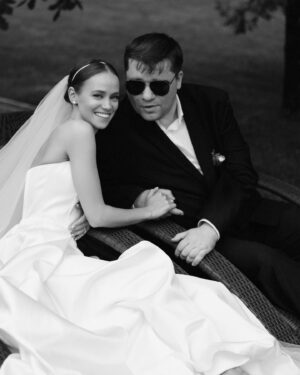 Garik Kharlamov Instagram - Если бы не изобрели фотоаппарат , а потом не родились бы люди, которые умеют правильно им манипулировать, то не было бы этих замечательных фотографий с нашей свадьбы! Спасибо @bulgakigor и 
@aksentievaa за столь красивые изображения на память !