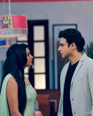 Garvita Sadhwani Instagram - Yeh rishta kya kehlata hai ❤️‍🔥
Keep watching us only on @starplus everyday 9:30PM❤️

@directorskutproduction 🧿♥️ @rajan.shahi.543 🙏
@rishimandial @raampandey30 
.
.
.
#yrkkh #starplus #tv