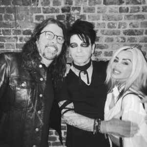 Gary Numan Instagram - A very welcome surprise last night when Dave Grohl, Violet and Harper came to our final show in London.