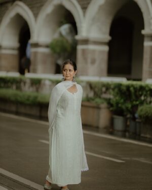 Gauri Kulkarni Instagram - Wonderland ✨💚

Dress- @lucknowi_studio_ 
P.C- @nileshsawant_photography 
Styled by- @rupalibhosle
