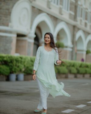 Gauri Kulkarni Instagram - Wonderland ✨💚

Dress- @lucknowi_studio_ 
P.C- @nileshsawant_photography 
Styled by- @rupalibhosle