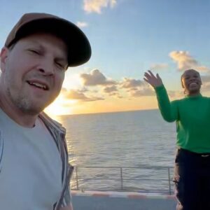 Gavin DeGraw Instagram - Performed my new version of Chariot on the Fourth of July with the incredible US Air Force Band. I even got the chance to spend some time with the Navy earlier this year. Things have been feeling right place, right time for me.