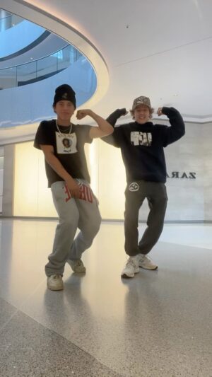 Gavin Magnus Instagram - Oh We Are So Back... #dancers #artist #hiphop #milliondollarbaby
