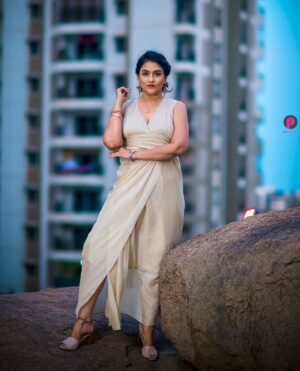 Gayatri Bhargavi Instagram - “Happiness and confidence are the prettiest things you can wear”, wear it often. 🙂
.
.
..
.
.

🪬🧿
#thaankfulgratefulblessed 
📸 @prasan.myreflections 
Styled by - @_razzaqui
Assisted by - @aksharamahi7
Outfit - @yusa.india
Neckpiece - @shopriyaaofficial
Bracelets- @bcos_its_silver

.#confidance #attitude #love #trust #newbeginnings #rock #life #lifestyle #fashionstyle #photography #gayatribhargavi  #teluguxinema #teluguactor #actress
