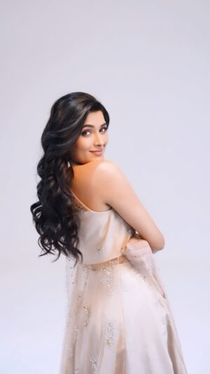Geethika Tiwary Instagram - 🤍