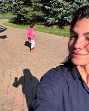 Genevieve Padalecki Instagram - Life lately.  Holding onto all the magic ✨