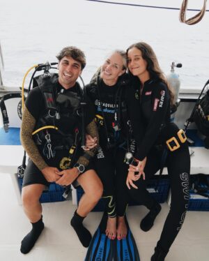 Genoveva Casanova Instagram - Forever in my heart ❤️ 
🌊🐠🐋🐢🦀🐬 

📸 by @danielillescas & @rafafdezjr

#vidamarina #buceo #vacaciones #amigos