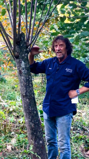 Geoff Lawton Instagram - Chop and Drop Timing 🌱 Find out the best times to chop and drop trees in tropical, temperate, and arid regions, and why the precipitation exceeds the evaporation rule is crucial. 

This clip is from one of Geoff's weekly Q&A sessions in the Online Permaculture Design Course. Enrollments for 2024 are open until the end of July! Click the link in our bio or visit discoverpermaculture.com for more info. Use code "INSTA150" for a $150 tuition discount.

Helpful Definitions:

✏️ Chop-and-Drop: Regularly cutting support trees and plants, then leaving the prunings on the forest floor to decompose, enrich the soil, and support fungal networks.

✏️ Coppicing: Coppicing is a technique used to harvest wood from certain types of trees. The trees are cut down to stumps at or near ground level, and new shoots are allowed to grow until the wood is at a useful size for harvesting. By choosing and rotating the harvest of trees, we can sustainably source wood for cooking, heating, mulch, and timber without having to fell old-growth or mature forests.

✏️ Pollarding: Similar to coppicing, but involves cutting trees higher up to prevent animal browsing, provide shade when needed, and make it easier to walk around. 

#permaculture #discoverpermaculture #permaculturedesign #permaculturecourse #permaculturedesigncourse #organicgardening #planthealth #gardening #mulch #pollard #coppice #permaculturegarden #foodforest #chopanddrop #permaculturetip