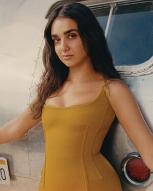Geraldine Viswanathan Instagram - beyond honoured and grateful to be part of @vanityfair’s september issue 🥲🦋🫧🕊️ 🧡