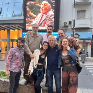 Gerardo Chendo Instagram - "Parque Lezama" 1000 funciones! ✨
.
Integrar este equipazo, con el que salimos a jugar al parque, cada noche, con @elpoliteama repleto de un público vivo, es más que hermoso. ❤️
.
Sumate a la "Party Lezama", te vas a emocionar de risa.
Te esperamos.
.
#LuisBrandoni
@eduardoblancook
@veropelaccini
@gabigallicchio_
@cumesanz
@gallomart
@chendo.gerardo
Dirección: @campanellajuanjose