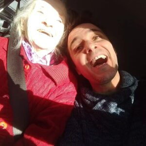 Gerardo Chendo Instagram - Hasta siempre y hasta luego mamá.
🤍
Tu ejemplo amoroso y servicial es infinito y eleva tu alma al Cielo más alto.
✨
Gracias por tanto, tanto, tanto.
Te amo.