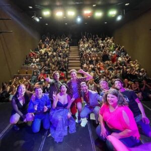 Gerardo Chendo Instagram - ¡Estrenamos! 🎭🤣
.
Coronamos un proceso alucinante, intrincado y maravilloso.
.
"Esto no es un telo" nos quedó impresionante. 
Alta comedia.
.
Para reír y reír y reír y reír y reir y reír y reír y reír... TENES QUE RE-IR.
.
Viernes y Sábados 22.30hs.
@teatroborder