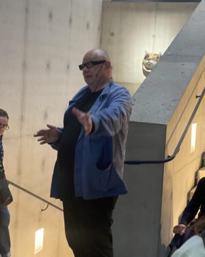 Gert Wingårdh Instagram - Tack ni alla som kom igår!

Fem fullsata visningar av L 

Otroligt intresse för Arkitektur och Konst!

 Vilken publik ni var! 

Alla åldrar, flera dialekter och makalöst frågvisst!

Tack!!!!
❤️