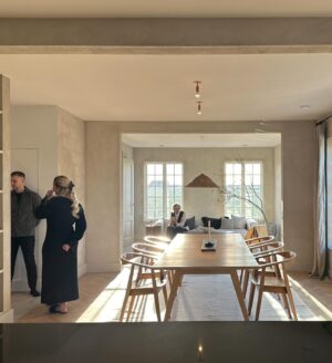 Gert Wingårdh Instagram - Husdrömmar Kristianstad 

Vad tönker ni?

A Trähus 

B Trå och murat

C Murat

Är huset

1 Gotländskt

2 New England

3 perfekt för plats o landskap