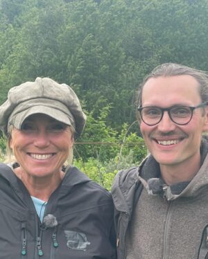 Gert Wingårdh Instagram - Husdrömmar på Tjörn.

Jag har inga gröna fingrar....
Visst älskar man den vildvuxet välskötta trädgården!

Vad gillar ni mest

A hampakalk o lerklining
B grovkök o stort skafferi
C världens vackraste nyttoträgård