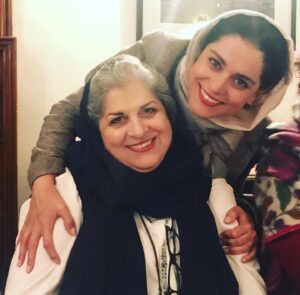 Ghazal Shakeri Instagram - …
خاطرات شیرین زیادی برامون جاگذاشتی
خیالت راحت
هربار یادت کنیم 
“خنده “خودش ، پشت” گریهٔ” دلتنگی 
سرو کله اش پیدا میشه…
🙃
