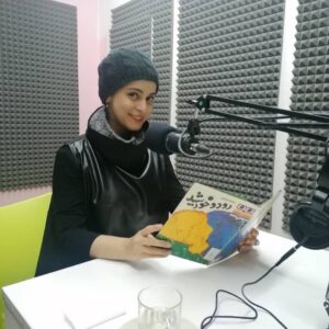 Ghazal Shakeri Instagram - …
من و “رود و خورشید”
هم صدا با ادبیات کودک
👋☺️✨
@koodakandonya 
#ghazalshakeri 
#غزل_شاکری
#موسسه_پژوهشی_کودکان_دنیا