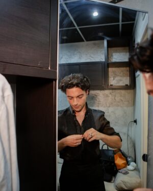 Gianluca Ginoble Instagram - Quando siete felici fateci caso ✨