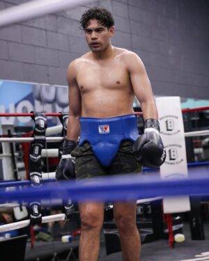 Gilberto Ramírez Instagram - Listo. Todos nuestros sueños se pueden hacer realidad si tenemos el coraje de perseguirlos 💯🇲🇽🥊. #zurdo
-
All our dreams can come true if we have the courage to pursue them 💯🇲🇽🥊. #boxing #boxeo #fight #mexico #goldenboy @kareemwins