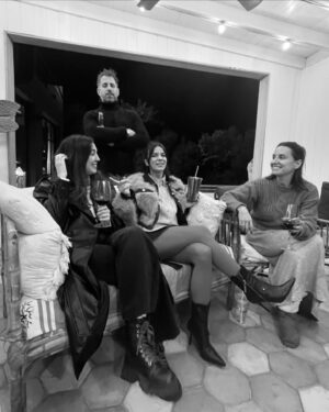 Gimena Accardi Instagram - el lunes cumplí 39 años. me reí con toda la cara, como siempre. rodeada de la familia que elijo, mis amigos espectaculares y mucho amor. gracias por el cariño y sus mensajes. fue un día realmente hermoso 🌹