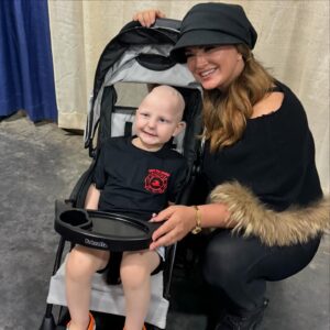 Gina Carano Instagram - Thank you Knoxville, TN you have just become one of my favorite places to visit. The heart and soul on display blessed my heart beyond words could ever describe! And what beautiful countryside, protect it, treasure it, fight for it. 
I stand with you, thank you for standing with me. 🇺🇸 May God bless you all!! Keep up the good fight. 
You all make it ALL worth it. ❤️