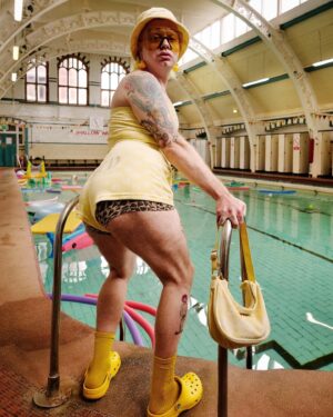 Ginny Lemon Instagram - Ginny 🍋

#throwbackthursday to the first ever BIG FATT POOL PARTY at @moseleyrdbaths! 

@fattprojects did an amazing job!!

🫧🧜🏻‍♀️🍋🐳🐙🐡🫧

#fattprojects #igersbirminghamuk #iluvbrum #thisisbirmingham #capturebritain #0121 #birminghamweare #lgbtq #onelove #goodvibesonly #ichoosebirmingham #queerjoy #kingsandqueens #helpinbrum #lovemyjob