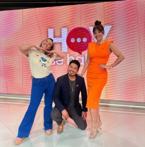 Gino Costa Instagram - Se cierra un ciclo hermoso 🩵 
Hasta la próxima @hoysehablatvn 🙌 a seguir a seguiiir!