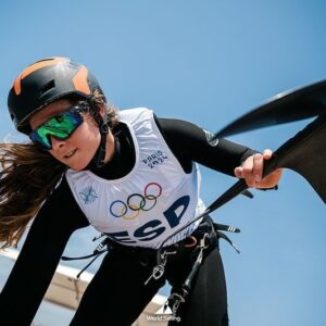 Gisela Pulido Instagram - Last day, last push! ⚡️⚡️ Hoy hay que darlo TODO porque es el último día para poder entrar en puestos de medal race, let's go!!! 🤜🏻🤍

📸 @worldsailingofficial

#olympics #juegosolimpicos #kitesurf #paris2024sailing