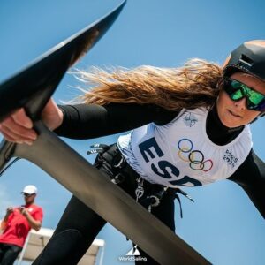 Gisela Pulido Instagram - Last day, last push! ⚡️⚡️ Hoy hay que darlo TODO porque es el último día para poder entrar en puestos de medal race, let's go!!! 🤜🏻🤍

📸 @worldsailingofficial

#olympics #juegosolimpicos #kitesurf #paris2024sailing