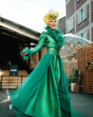 Gisèle Lullaby Instagram - I’m grateful to @maisonperrierca and @ddmg_pr 🫶for trusting me to host the launch of the new Perrier flavor🍋‍🟩🍍

Fantastic event ! Beautiful people!🥰

📸: @behindcreation 

#mtlmoments #event #maisonperrier #perrier #drag #dragqueen #myl #montreal