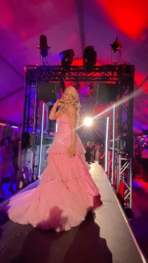Gisèle Lullaby Instagram - ✨A night at the ball 🎀✨

#bal #drag #dragqueen #nightout #montreal #mtl #canada