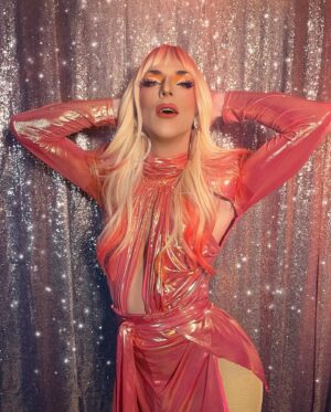 Gisèle Lullaby Instagram - Life’s too short to blend in. Stand out, shine bright ✨and sparkle like a disco ball🪩

#dragqueen  #drag #photo #photography #cdr #montreal #canada #disco #queen #fy #fypシ #love #happy #fun #photogram #photoshoot