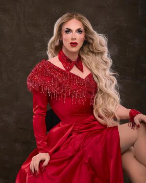 Gisèle Lullaby Instagram - @canadasdragrace has left an indelible mark on me 🫶and I’ll forever be grateful for my reign👑

👗: @cluc_couture 
💇‍♀️: @hugocoiffeurmtl 
💅: @funeralfacenails 

#drag #dragqueen #canada #mtl #montreal #photography #photooftheday #love #happy #canadadragrace #cdr #rdr #rupaulsdragrace #magazine