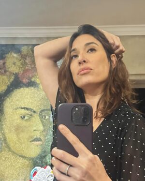 Giselle Itié Instagram - um pouquinho de mim em verso e reverso, de mí amor, lar y de la vida loooooooooooooca. vcs já viram la luna hoje?
