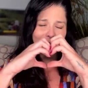 Giselle Itié Instagram - Segunda das Exaustas matando saudades!
Que comunidade linda fizemos.
E vem coisa bem potente por aí❤️
Fiquem ligados!!!
Que delícia encontrar vocês!!!!