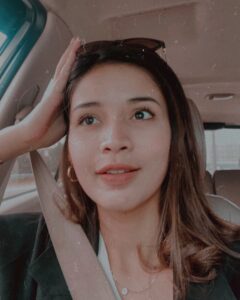 Actor Gita Virga HD Instagram Photos and Wallpapers March 2024