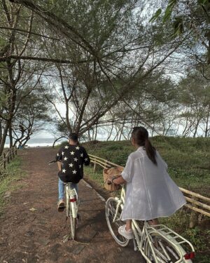 Gita Virga Instagram - Impossible journey is the one you never begin. Enjoy your path
