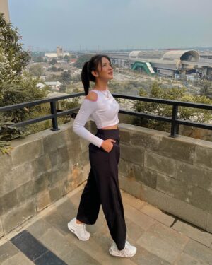 Gita Virga Instagram - Guide me to the right path