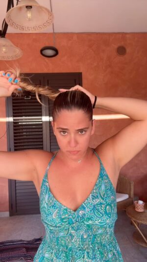 Glenda Resta Instagram - Salva il video💕 Poi con questo caldo i capelli legati >>>>>>