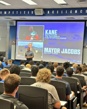Glenn Jacobs Instagram - A big thank you to Coach Ryan Silverfield for inviting me to speak to the University of Memphis football team! Good luck to the Tigers as they pursue the @american_conf championship!
