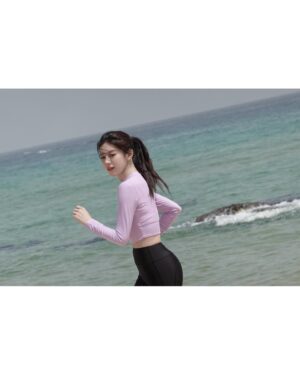 Go Youn-jung Instagram - 
