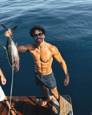 Gonzalo García Vivanco Instagram - Pure magic in the Jonic Sea!! @padmaii_magic 🇮🇹🐟🇬🇷