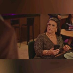 Grace Gianoukas Instagram - Mais um pretendente que Leda deu match no app de pegação... será que dessa vez ela inaugurou o parquinho? Continua...

(Parte 1)

#freeleda #famíliaétudo #tvglobo