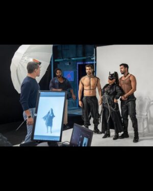 Grace Gianoukas Instagram - Leda preparadíssima para a sessão de fotos!

@zean.bravo 

#famíliaétudo #tvglobo
