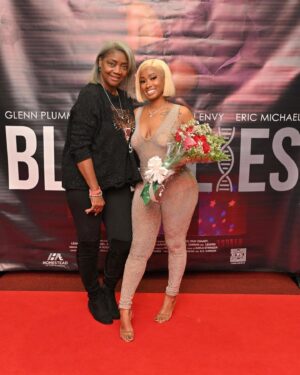 Grace Sol Instagram - Thanks everyone who came out to support “Black Lies” the movie in which I play the role of April. 

Outfit: @ariels_vintageboutique 
Makeup: @raygirly_